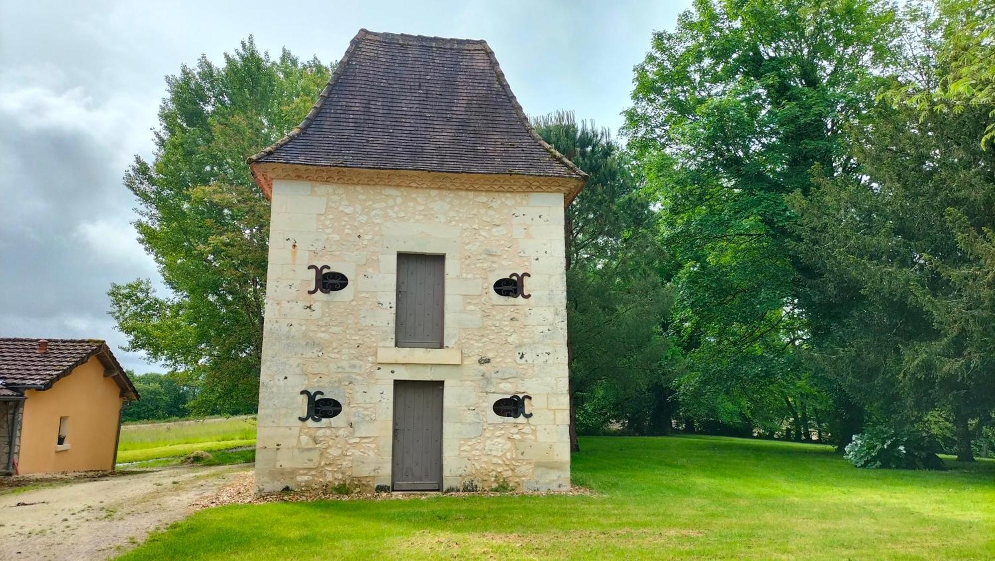 Gite De La Gardie Mensignac Zewnętrze zdjęcie